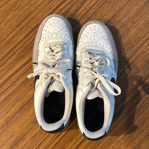 Nike White and Blue Sneakers